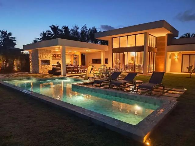 Casa venda em Região Geográfica Imediata de Salvador, Região Metropolitana de Salvador