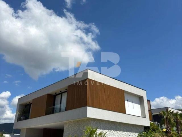 Casa venda em Santa Regina, Camboriú
