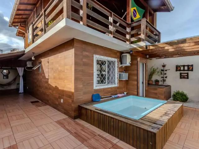 Casa venda em Região Geográfica Imediata de Itajaí, Camboriú