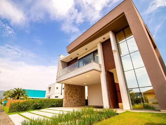 Casa venda em Camboriú, Região Geográfica Intermediária de Blumenau