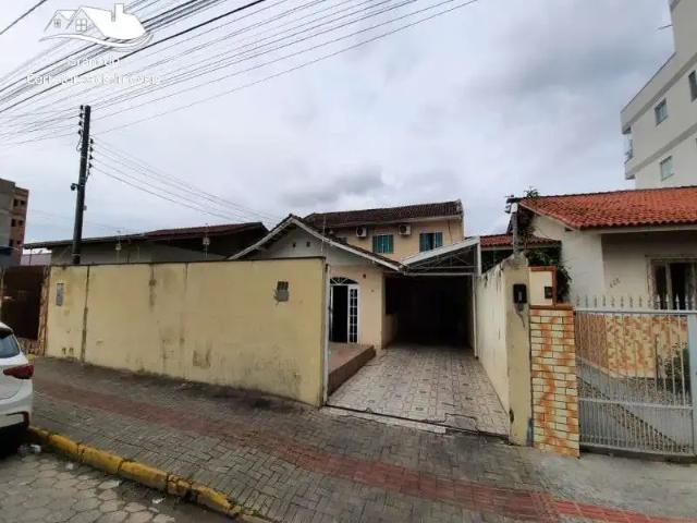Casa venda em Região Geográfica Imediata de Itajaí, Camboriú