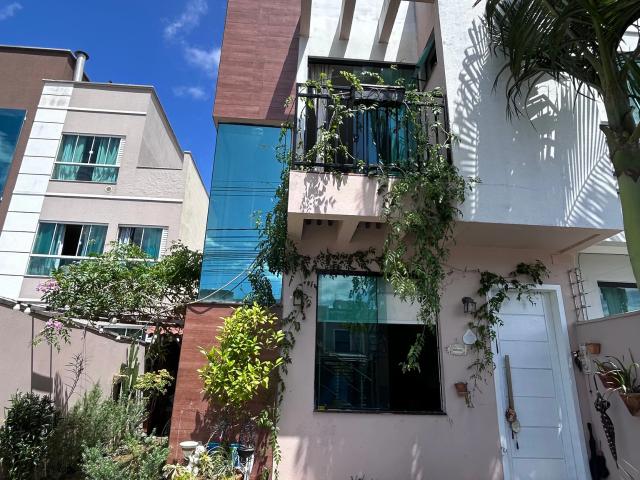 Casa venda em Região Geográfica Imediata de Itajaí, Camboriú