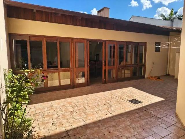 Casa venda em Cambuí, Campo Largo