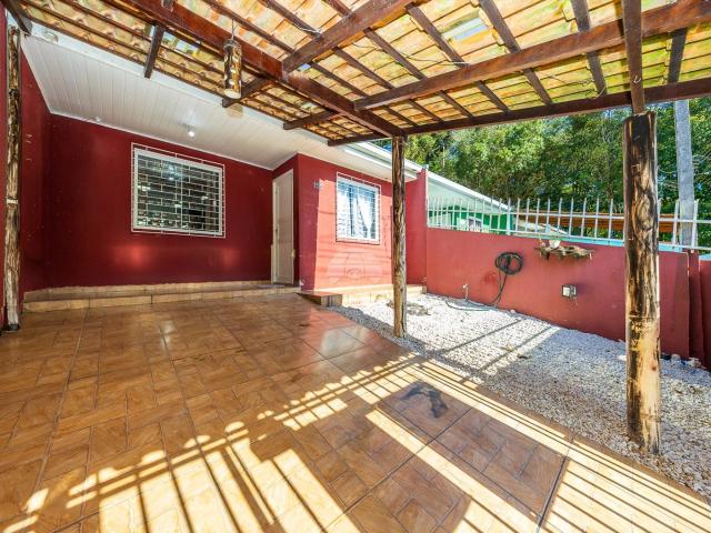 Casa venda em Itaqui, Campo Largo