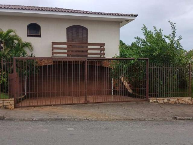 Casa venda em Cambuí, Campo Largo