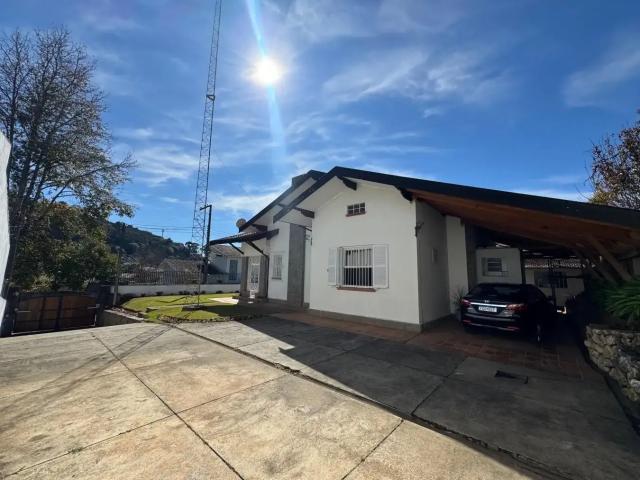 Casa venda em Região Imediata de Taubaté-Pindamonhangaba, Região Metropolitana do Vale do Paraíba e Litoral Norte