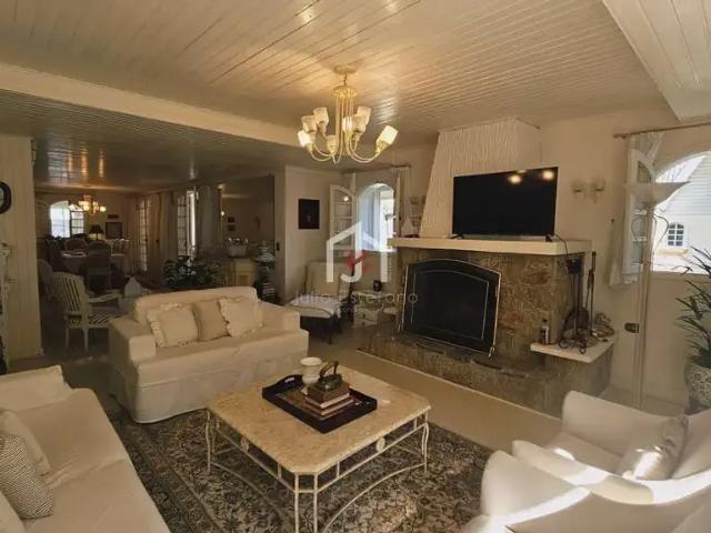 Casa venda em Região Imediata de Taubaté-Pindamonhangaba, Região Metropolitana do Vale do Paraíba e Litoral Norte