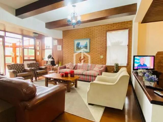 Casa venda em Região Imediata de Taubaté-Pindamonhangaba, Região Metropolitana do Vale do Paraíba e Litoral Norte