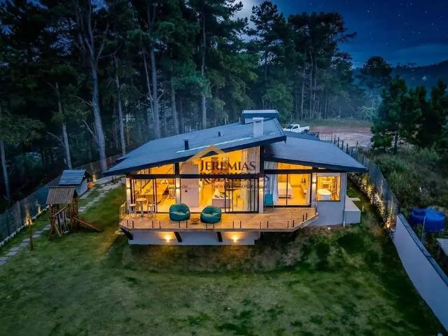 Casa venda em Região Imediata de Taubaté-Pindamonhangaba, Região Metropolitana do Vale do Paraíba e Litoral Norte