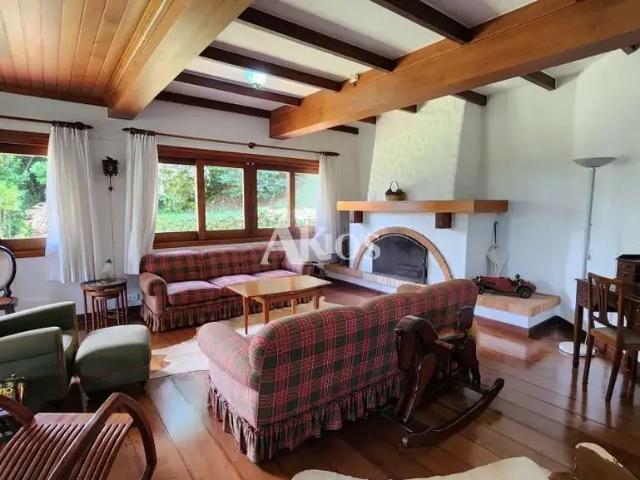 Casa venda em Região Imediata de Taubaté-Pindamonhangaba, Região Metropolitana do Vale do Paraíba e Litoral Norte