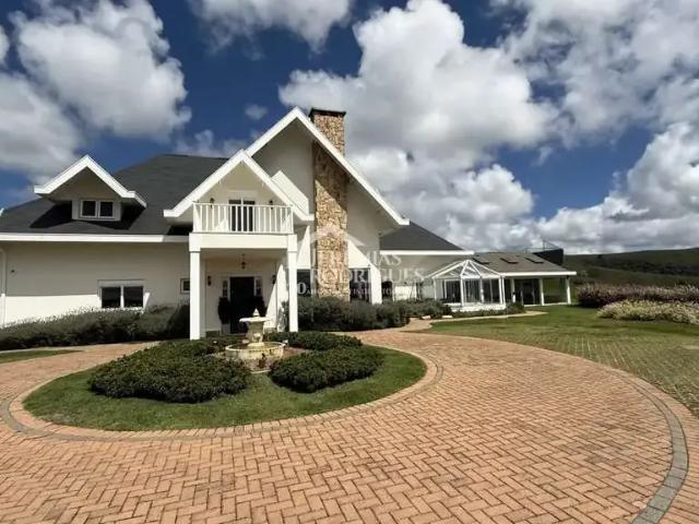 Casa venda em Região Imediata de Taubaté-Pindamonhangaba, Região Metropolitana do Vale do Paraíba e Litoral Norte