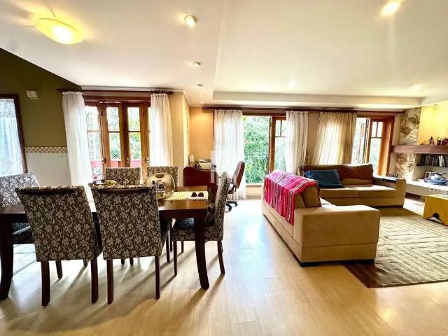Casa venda em Região Imediata de Taubaté-Pindamonhangaba, Região Metropolitana do Vale do Paraíba e Litoral Norte