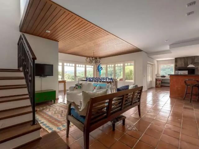 Casa venda em Região Imediata de Taubaté-Pindamonhangaba, Região Metropolitana do Vale do Paraíba e Litoral Norte
