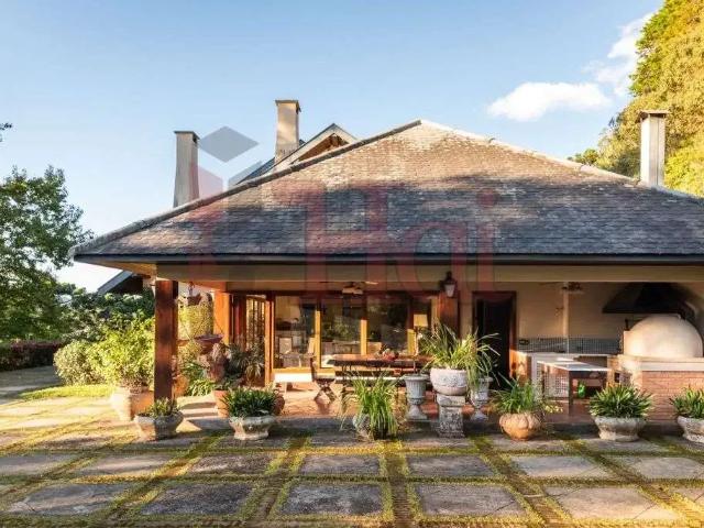 Casa venda em Região Imediata de Taubaté-Pindamonhangaba, Região Metropolitana do Vale do Paraíba e Litoral Norte