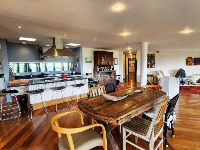 Casa venda em Região Imediata de Taubaté-Pindamonhangaba, Região Metropolitana do Vale do Paraíba e Litoral Norte