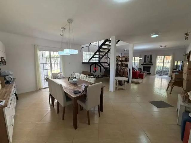 Casa venda em Região Imediata de Taubaté-Pindamonhangaba, Região Metropolitana do Vale do Paraíba e Litoral Norte