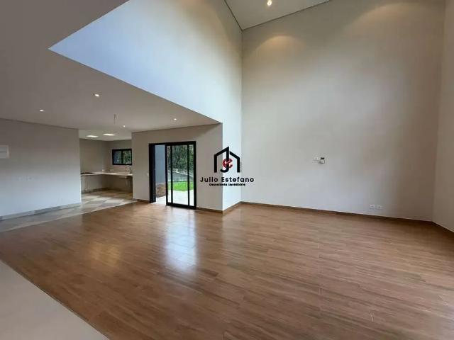 Casa venda em Região Imediata de Taubaté-Pindamonhangaba, Região Metropolitana do Vale do Paraíba e Litoral Norte
