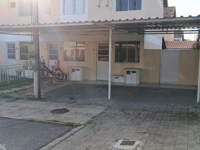 Casa venda em Campos dos Goytacazes, Região Geográfica Intermediária de Campos dos Goytacazes