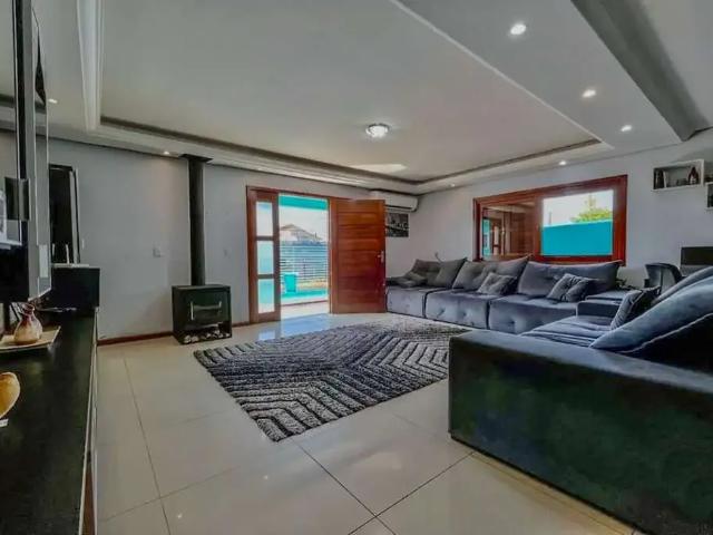 Casa venda em Região Geográfica Imediata de Porto Alegre, Região Metropolitana de Porto Alegre
