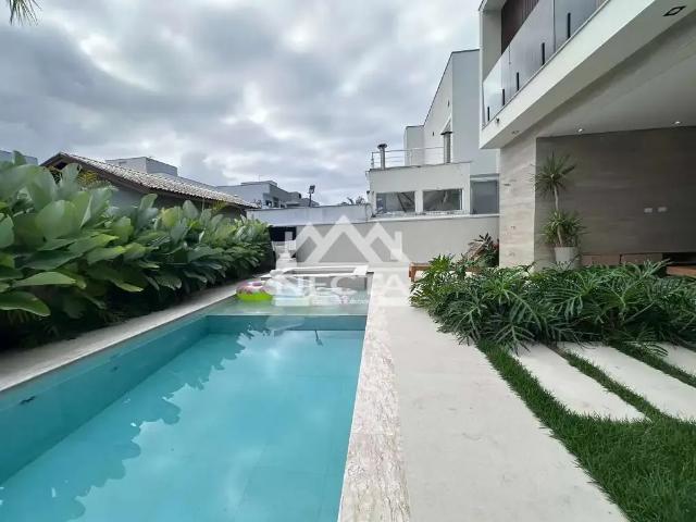 Casa venda em Região Imediata de Caraguatatuba-Ubatuba-São Sebastião, Região Metropolitana do Vale do Paraíba e Litoral Norte