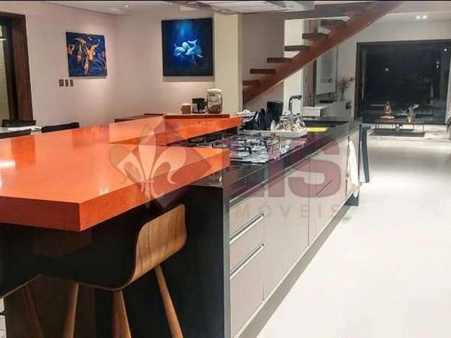 Casa venda em Jardim Britânia, Caraguatatuba