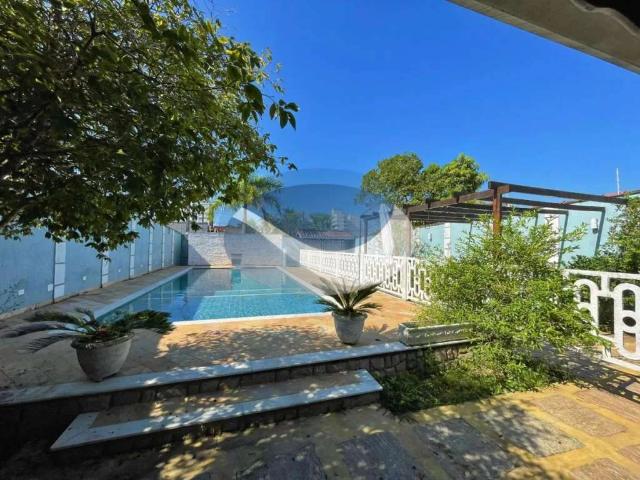 Casa venda em Jardim Caraguá, Caraguatatuba