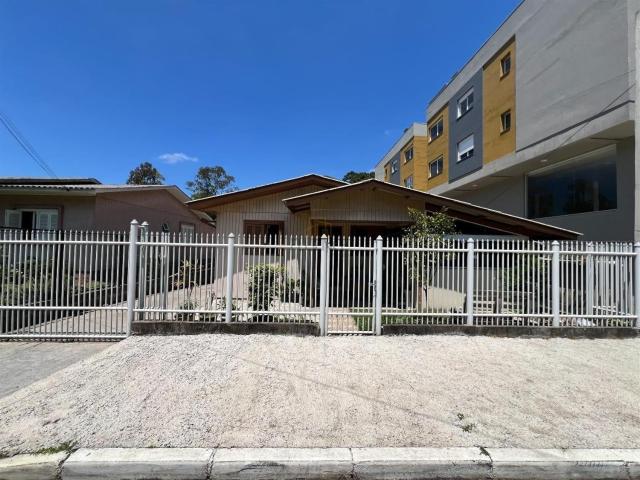 Casa venda em Carlos Barbosa, Região Geográfica Intermediária de Caxias do Sul