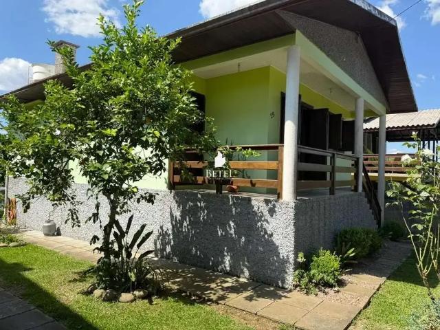 Casa venda em Caxias do Sul, Região Geográfica Intermediária de Caxias do Sul