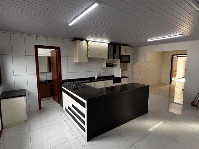 Casa venda em Caxias do Sul, Região Geográfica Intermediária de Caxias do Sul