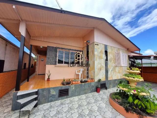 Casa venda em Caxias do Sul, Região Geográfica Intermediária de Caxias do Sul