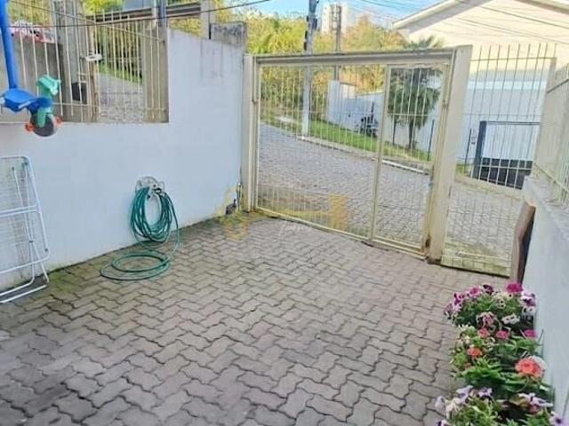 Casa venda em Caxias do Sul, Região Geográfica Intermediária de Caxias do Sul