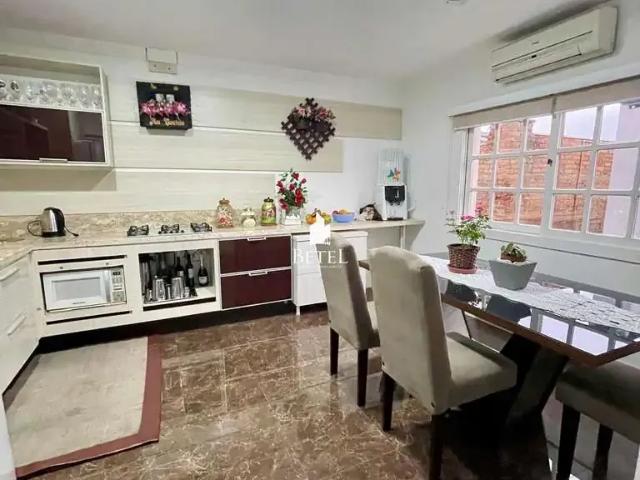 Casa venda em Caxias do Sul, Região Geográfica Intermediária de Caxias do Sul