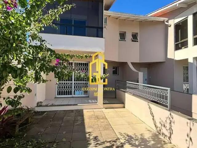 Casa venda em Caxias do Sul, Região Geográfica Intermediária de Caxias do Sul