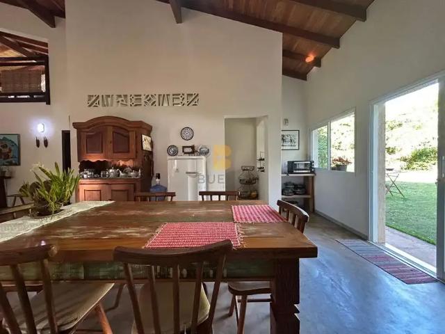 Casa venda em Chapada dos Guimarães, Região Geográfica Intermediária de Cuiabá