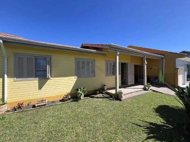 Casa venda em Região Geográfica Imediata de Tramandaí - Osório, Aglomeração Urbana do Litoral Norte