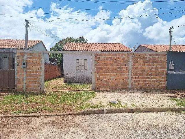 Casa venda em Região Geográfica Imediata de Águas Lindas de Goiás, Região Integrada de Desenvolvimento do Distrito Federal e Entorno