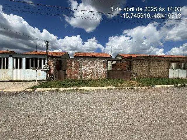 Casa venda em Região Geográfica Imediata de Águas Lindas de Goiás, Região Integrada de Desenvolvimento do Distrito Federal e Entorno