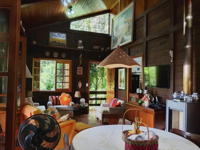 Casa venda em São Dimas, Colombo