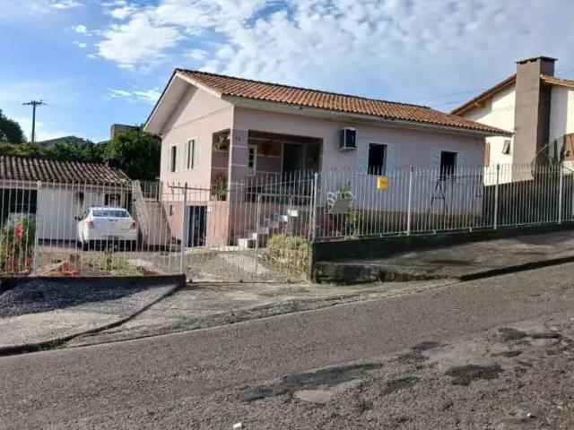 Casa venda em Região Geográfica Imediata de Criciúma, Criciúma