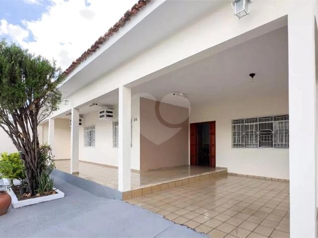 Casa venda em Cuiabá, Região Geográfica Intermediária de Cuiabá