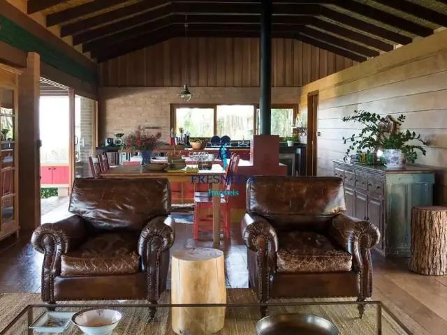 Casa venda em Região Imediata de Guaratinguetá, Região Metropolitana do Vale do Paraíba e Litoral Norte