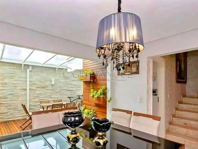 Casa venda em Água Verde, Curitiba