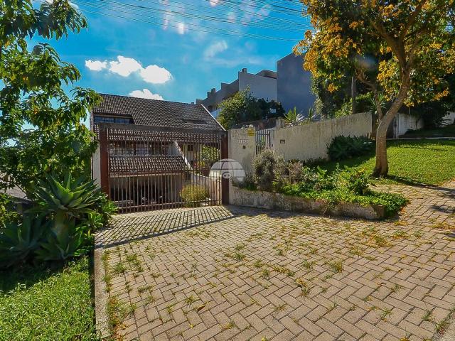 Casa venda em Bom Retiro, Curitiba