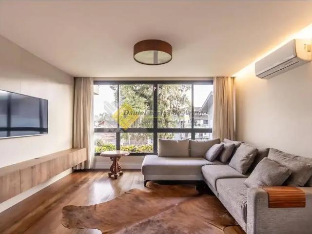 Casa venda em Bom Retiro, Curitiba