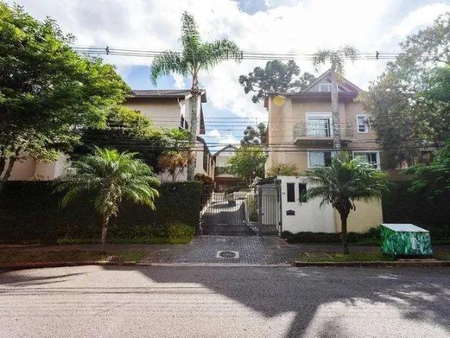 Casa venda em Bom Retiro, Curitiba