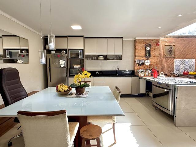 Casa venda em Vila Autódromo III, Curitiba