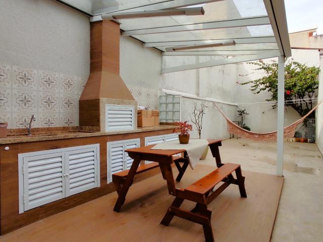 Casa venda em Capão Raso, Curitiba