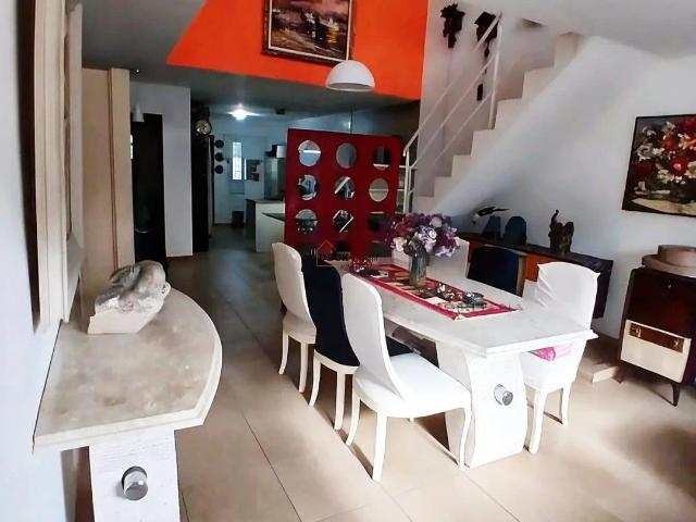 Casa venda em Curitiba, Região Geográfica Intermediária de Curitiba