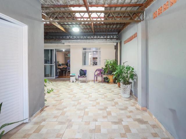 Casa venda em Sítio Cercado, Curitiba