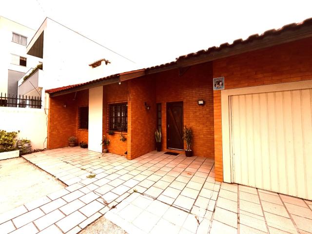 Casa venda em Vila Izabel, Curitiba